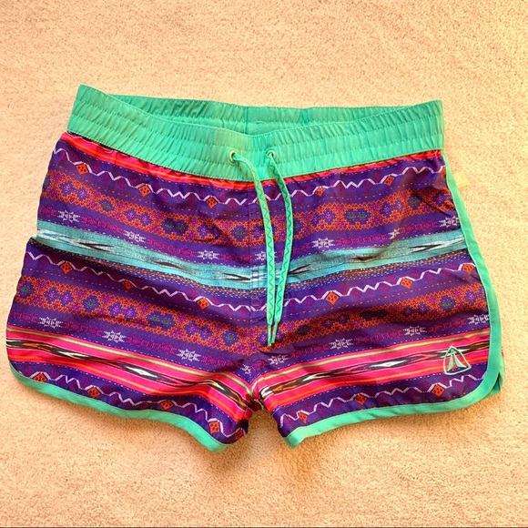 Firefly - patterned shorts - Picture 1 of 5